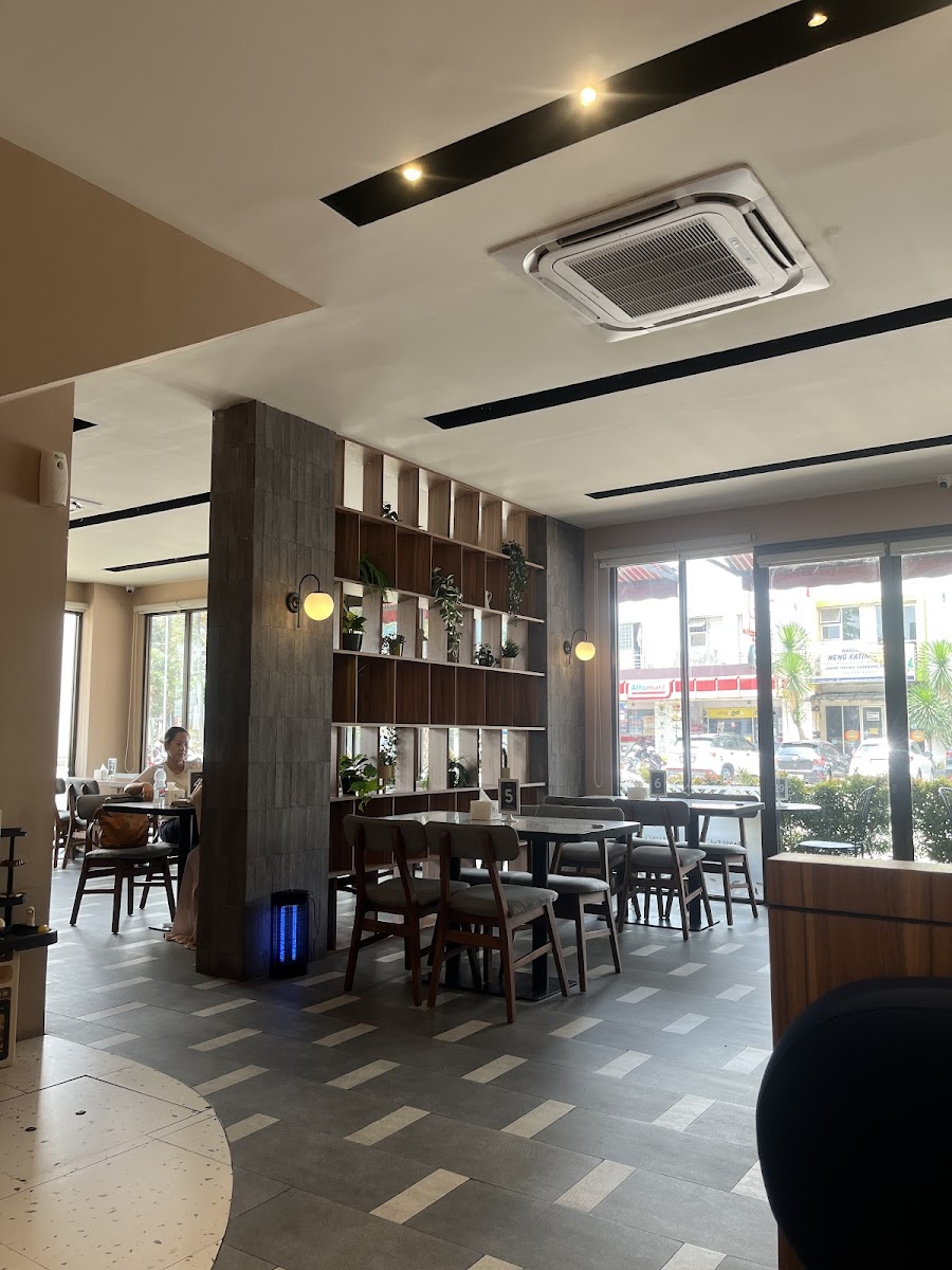 Bangi Cafe Karawang - 3