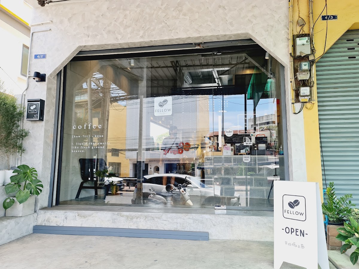 Fellow Cafe - เฟลโล่ว คาเฟ่