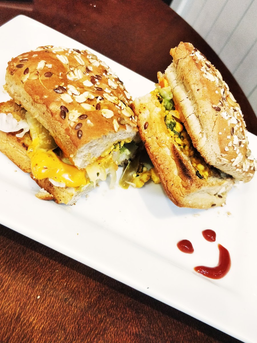 Café Coffee Day - Niit Greater Noida - 8