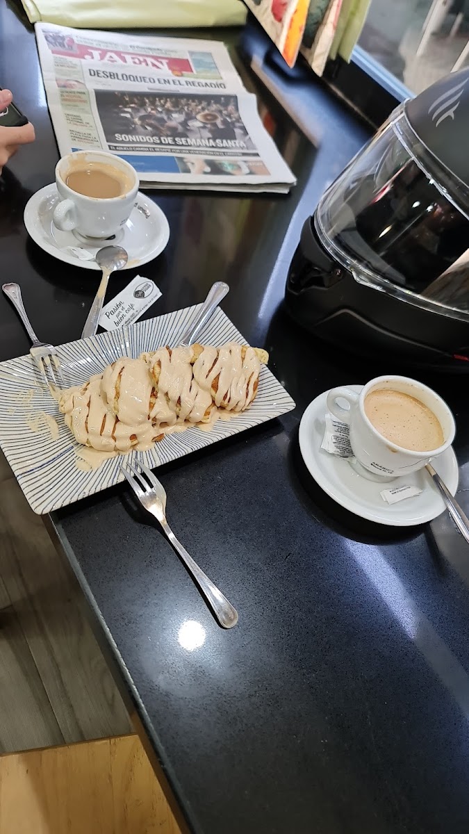 Heladería Cafetería Planet - 7