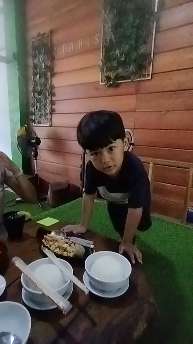 D paris Cafe Cimaung - 2