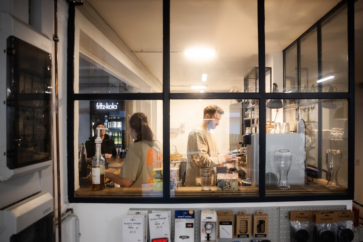 alf cycling Café & Bar