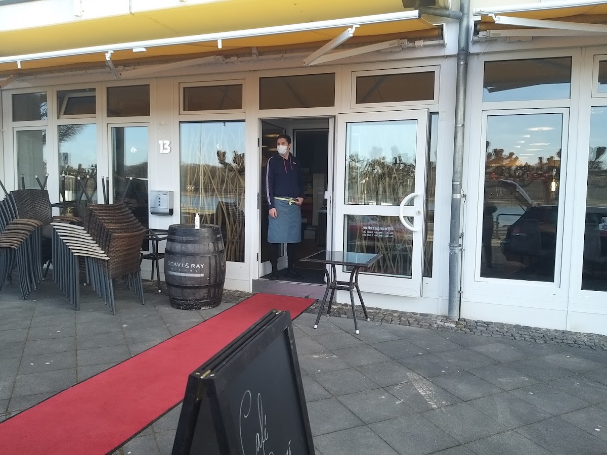 Cafe Bistro Restaurant Bonjour