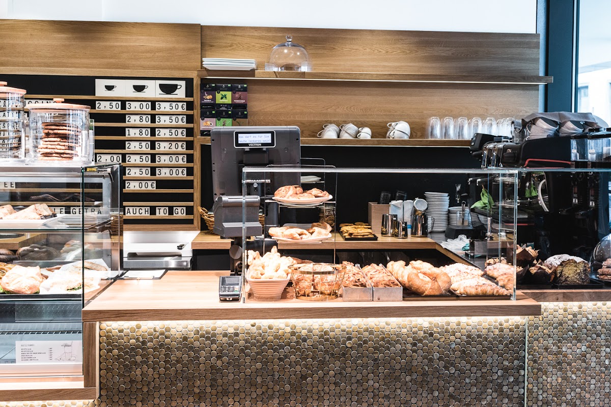 EVI - von Maxl Bäck