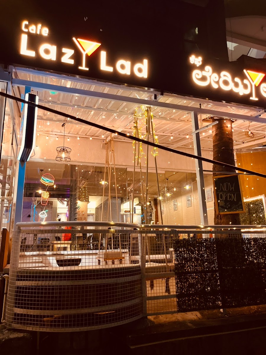 Cafe Lazy Lad
