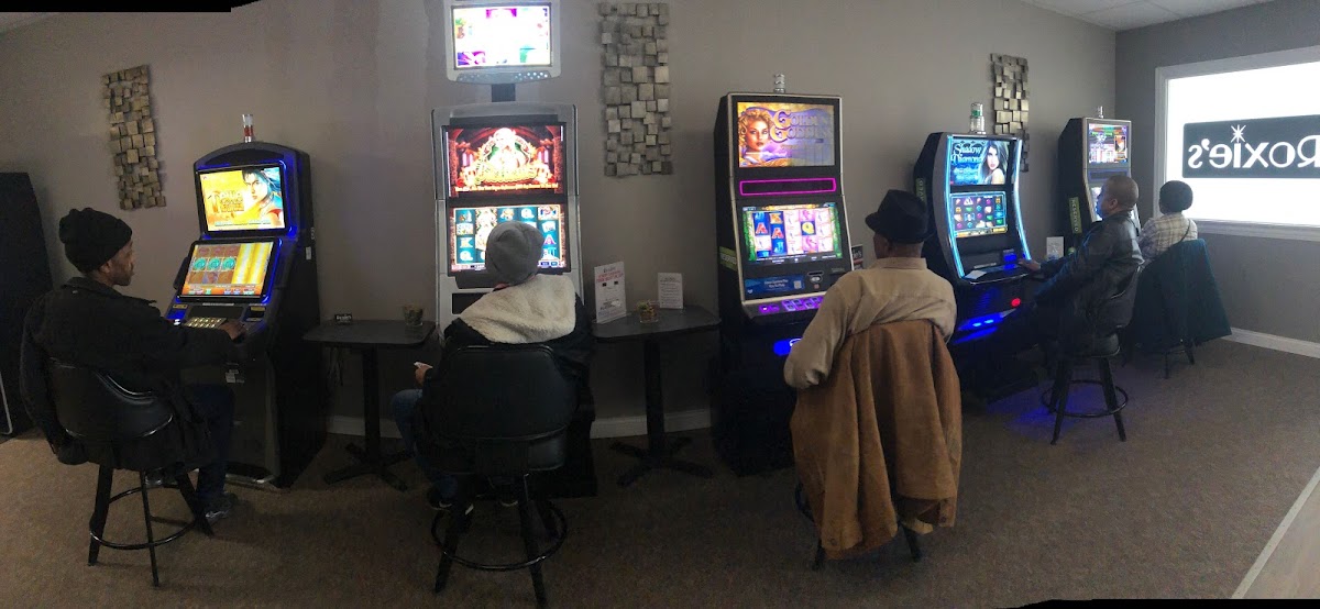 Roxie's Gaming Cafe