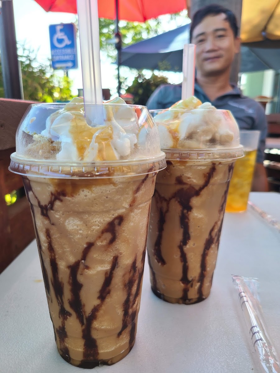 i4 Coffee Restaurant - 10