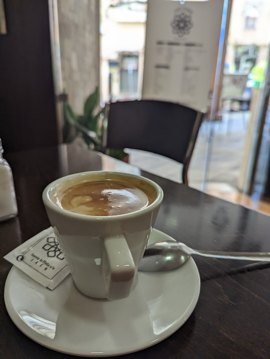 Cafetería Ylugo - 8