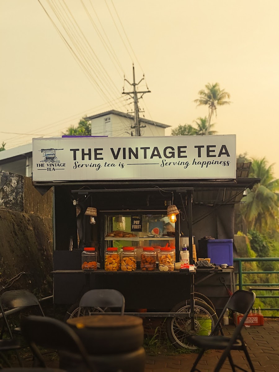 Puzhayoram Cafe , Piravom