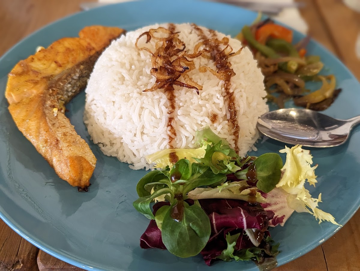 Aroma Cafe & Restaurant - 10