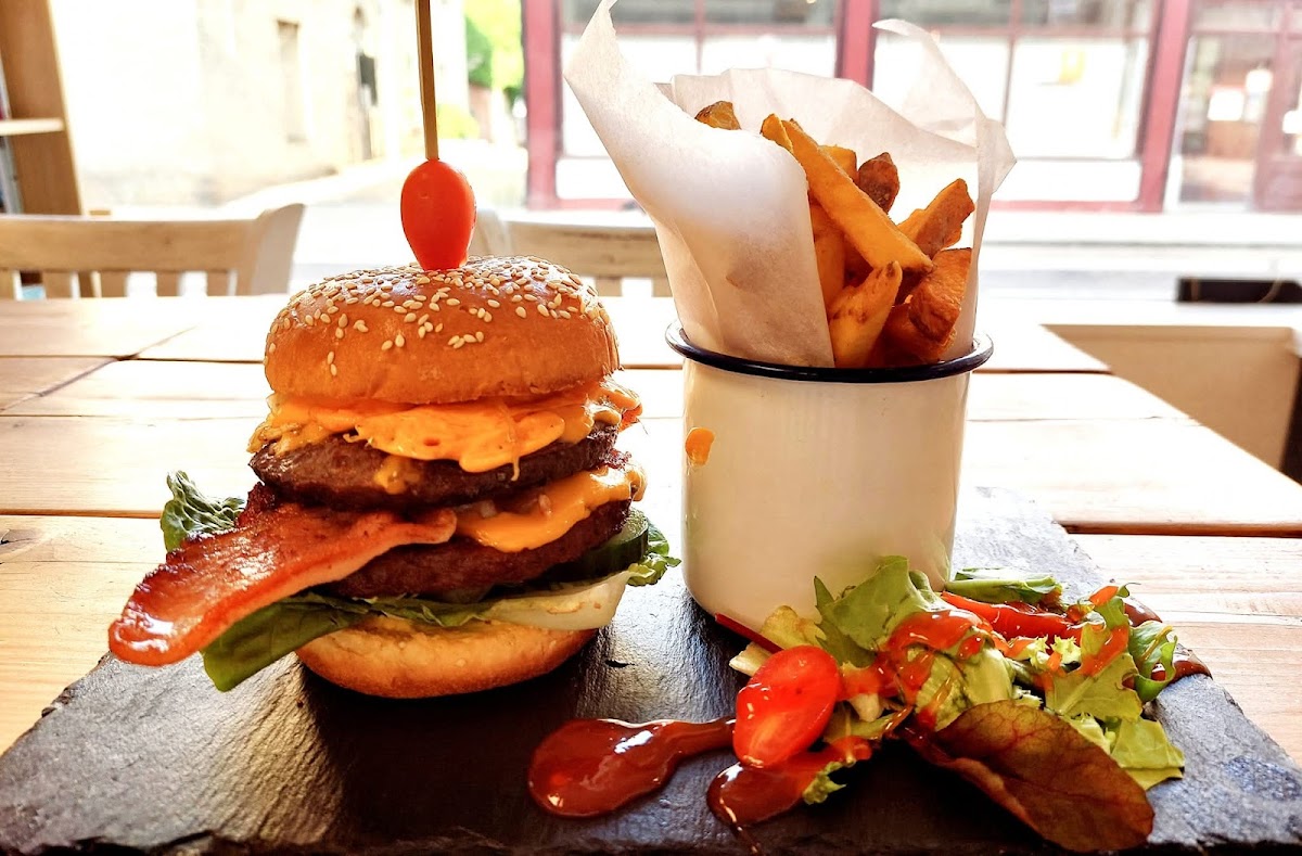 Aroma Cafe & Restaurant - 3