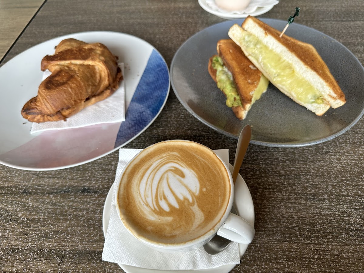 Elephant Grounds Cafe - 9