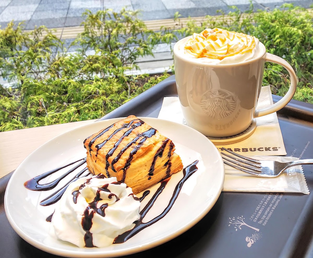 Starbucks Coffee - Urawa West Entrance - 10