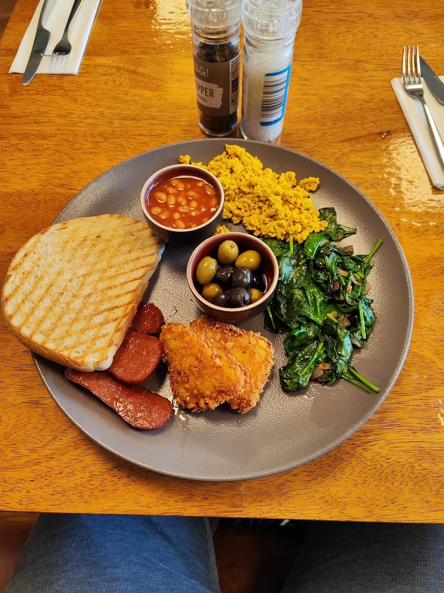 Brownmoor CAFE - 5
