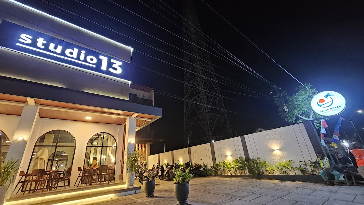 Hello Beach Coffee and Eatery