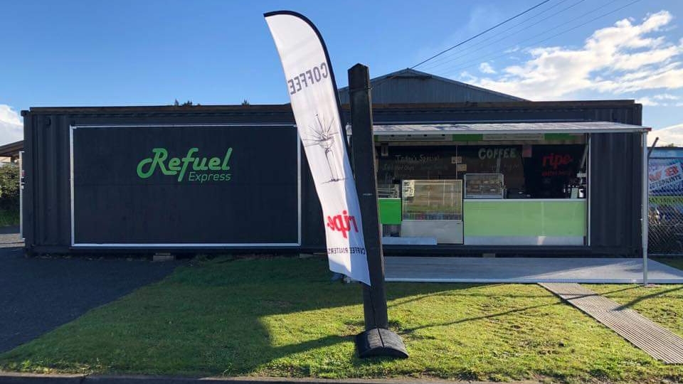 Refuel container cafe