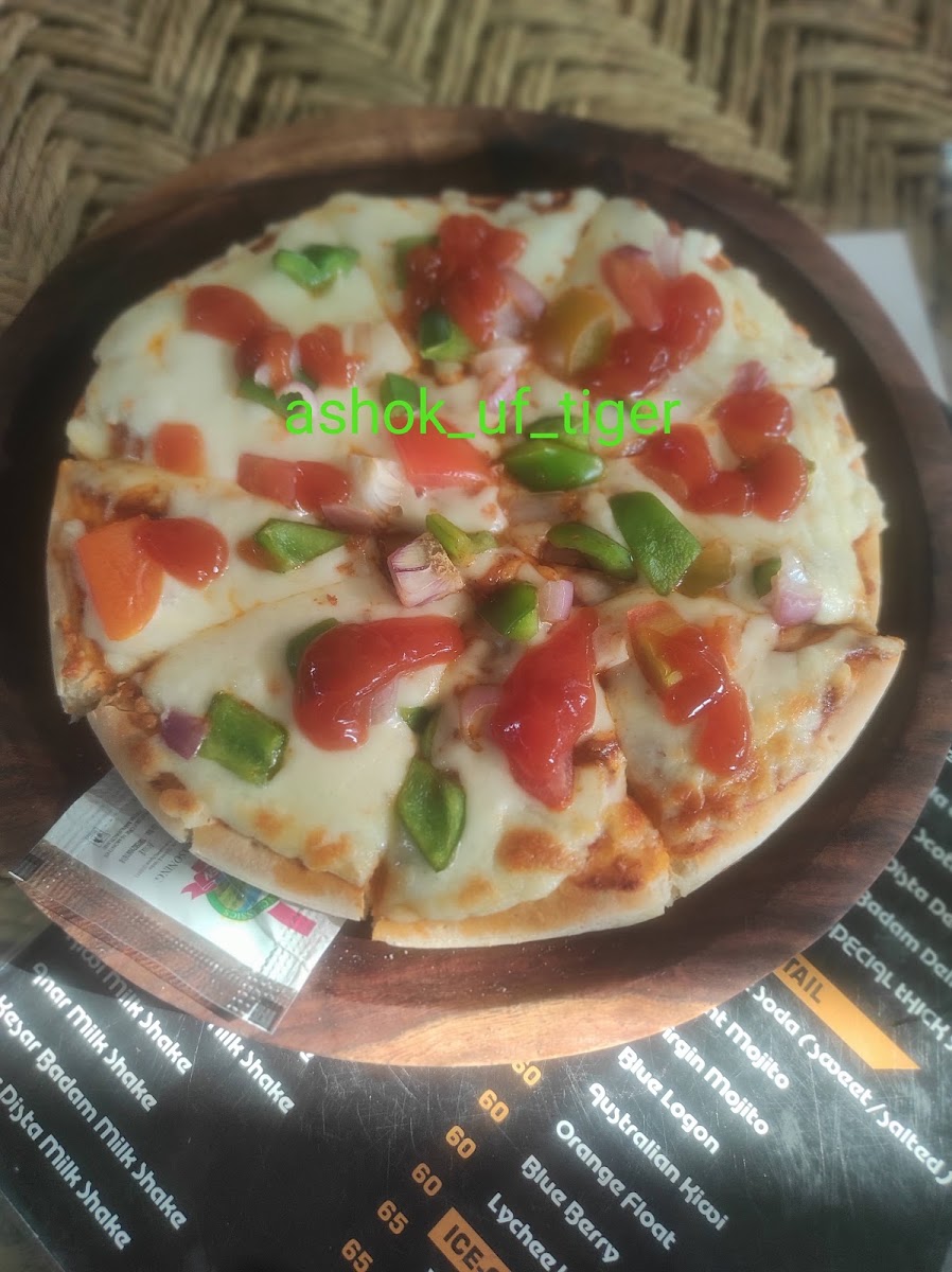 Leo’s cafe Anandpuri - 1