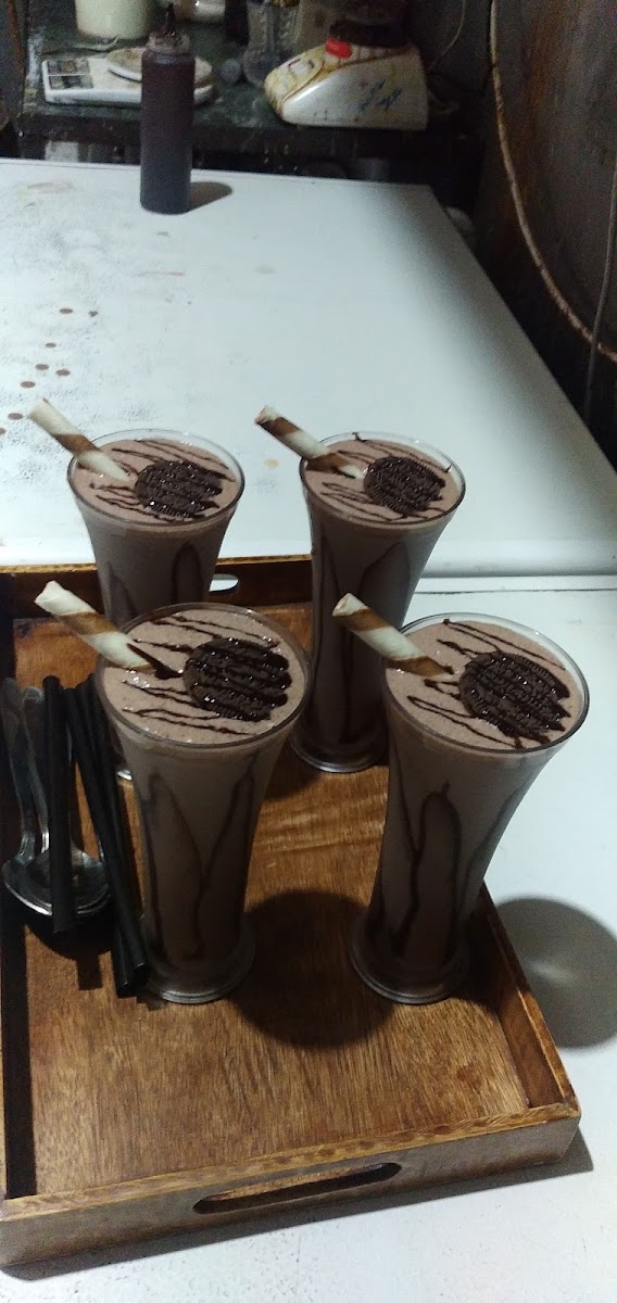 Leo’s cafe Anandpuri - 10