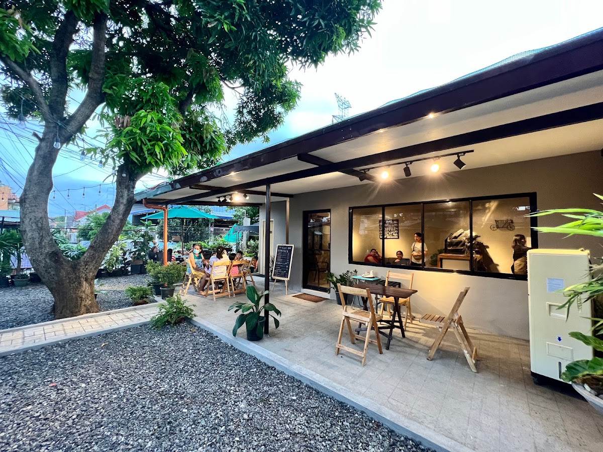 Cafe Lulu - Palmera Springs