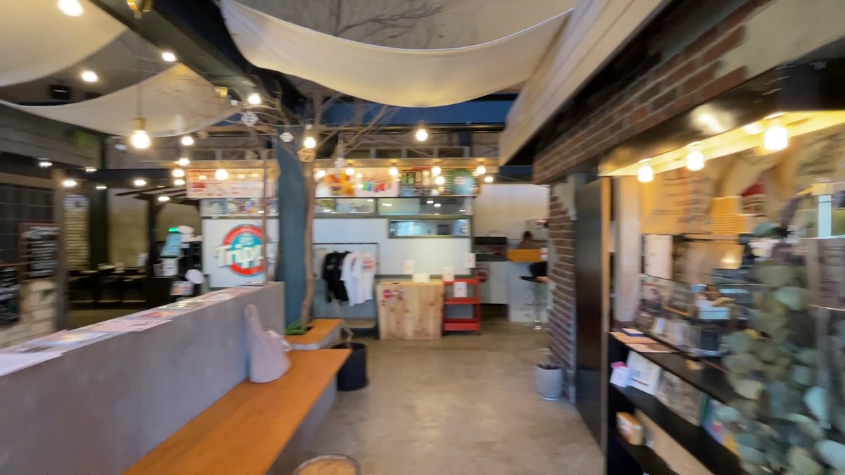 富岡珈琲 BARNDOOR店 - 2