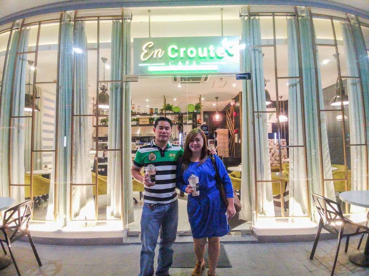 En Croute Cafe, Clark