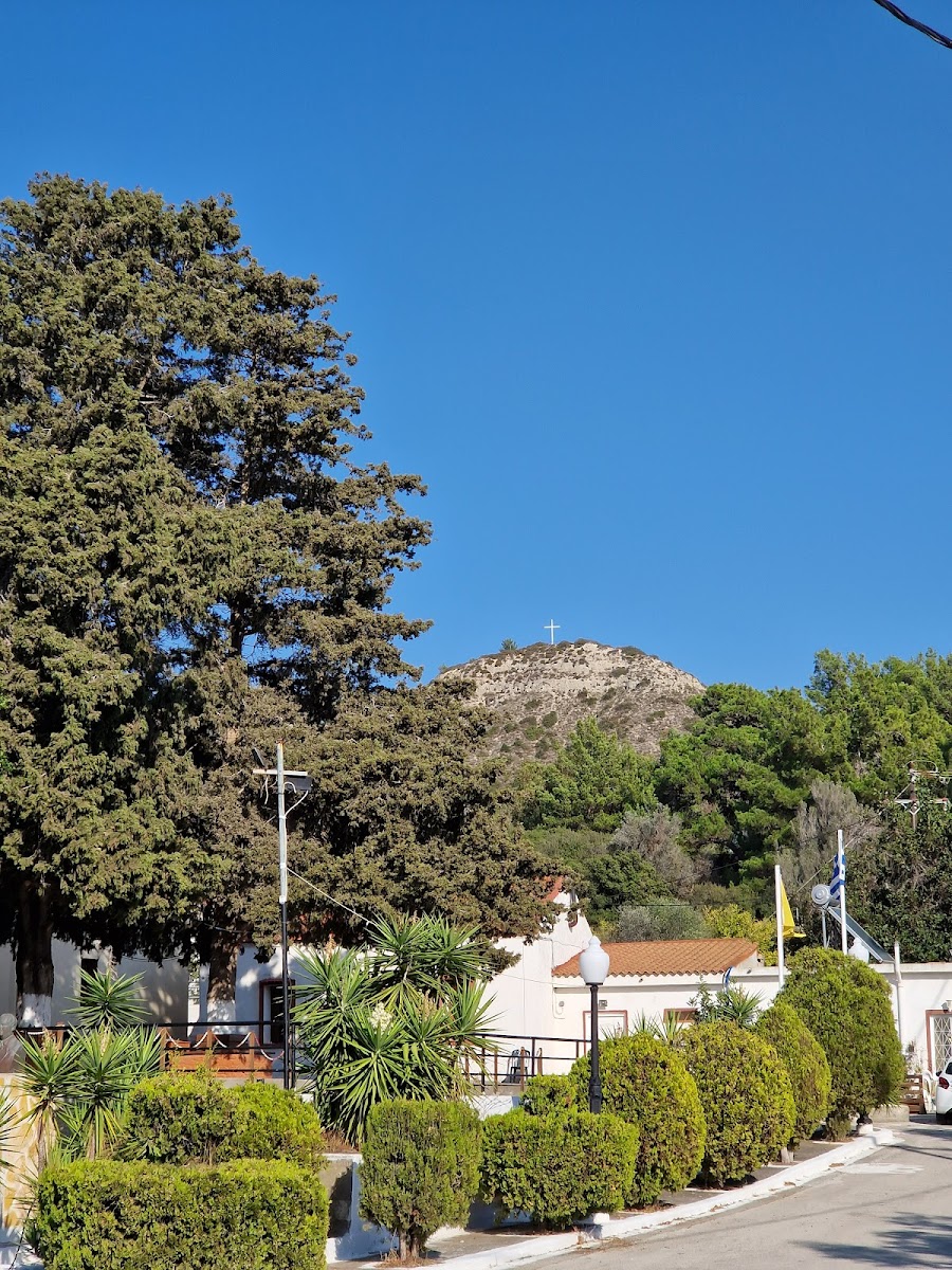 Kafeineo I Plateia - 2