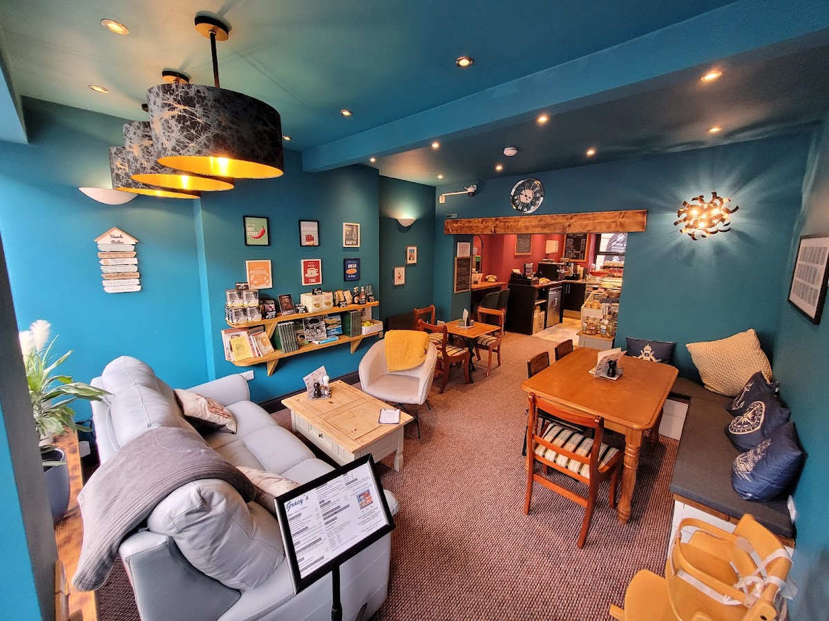 Gracy's Coffee Lounge & Eatery