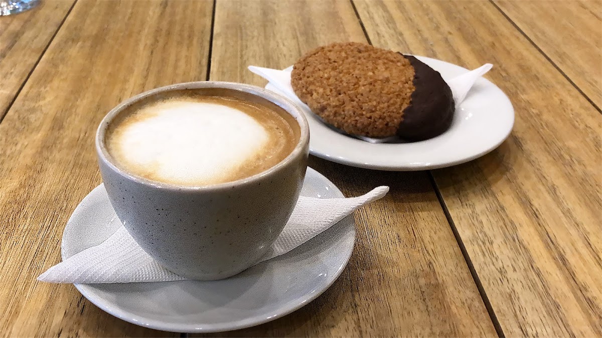 Loma, café & restaurante - 2