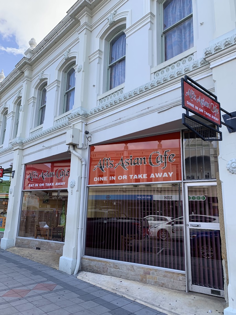 Ali's Asian Cafe