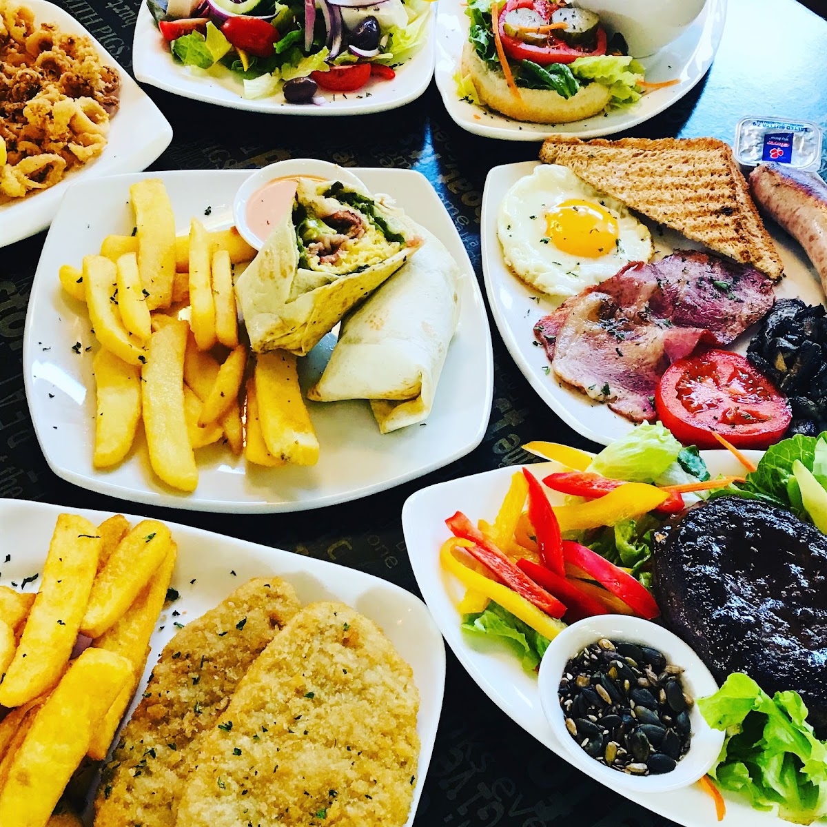 Coach Cafe Sable Square - 3