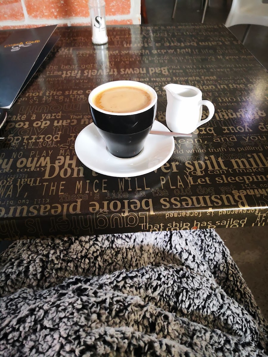 Coach Cafe Sable Square - 8