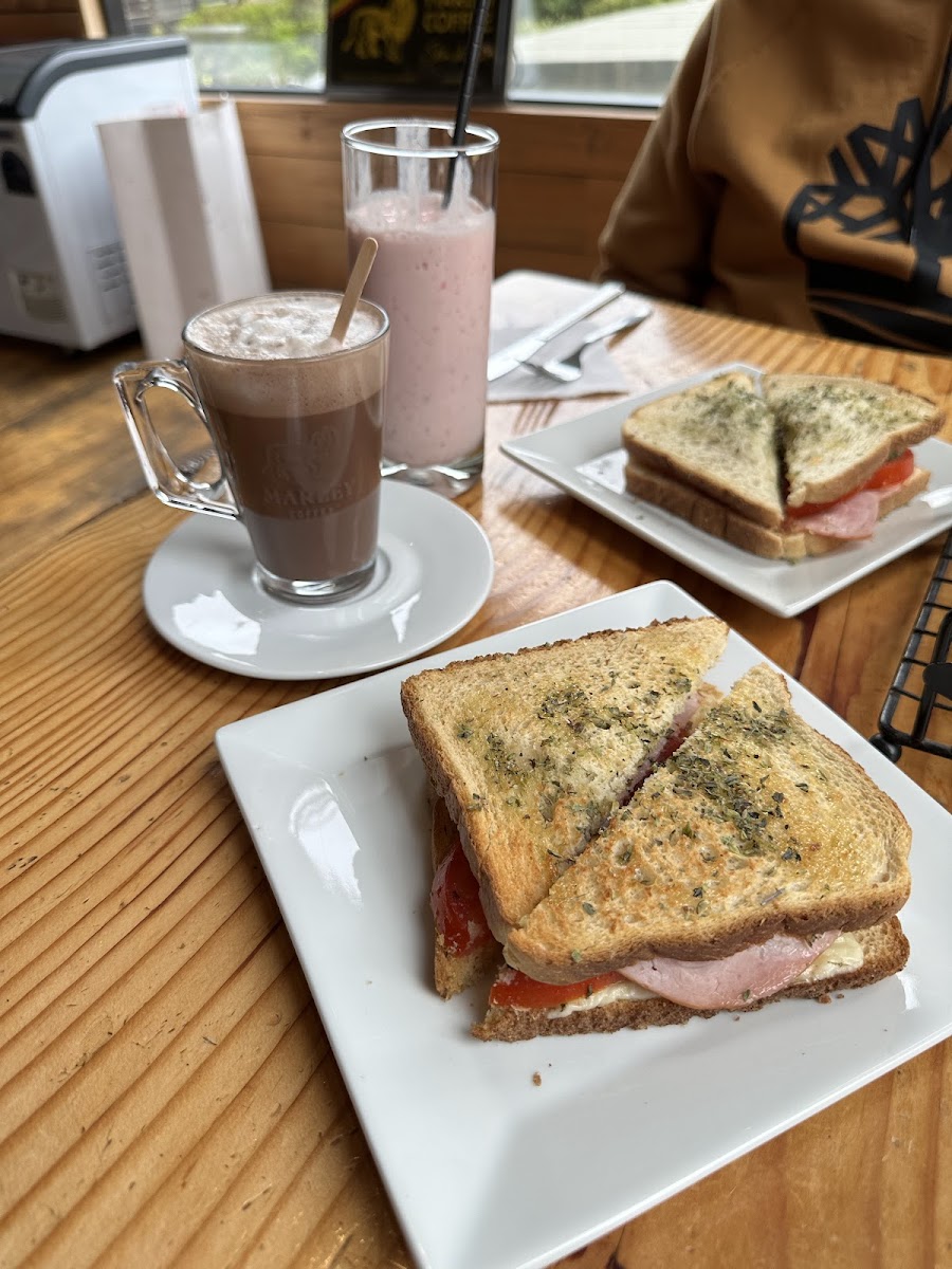 Los Morros Coffe Shop - 2