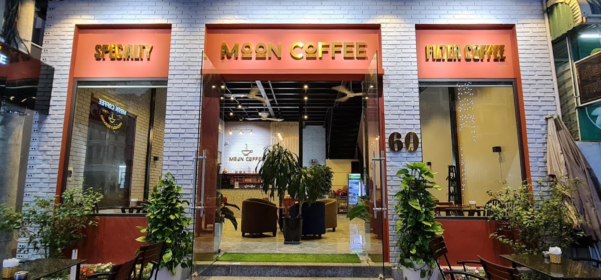 Moon Coffee HB