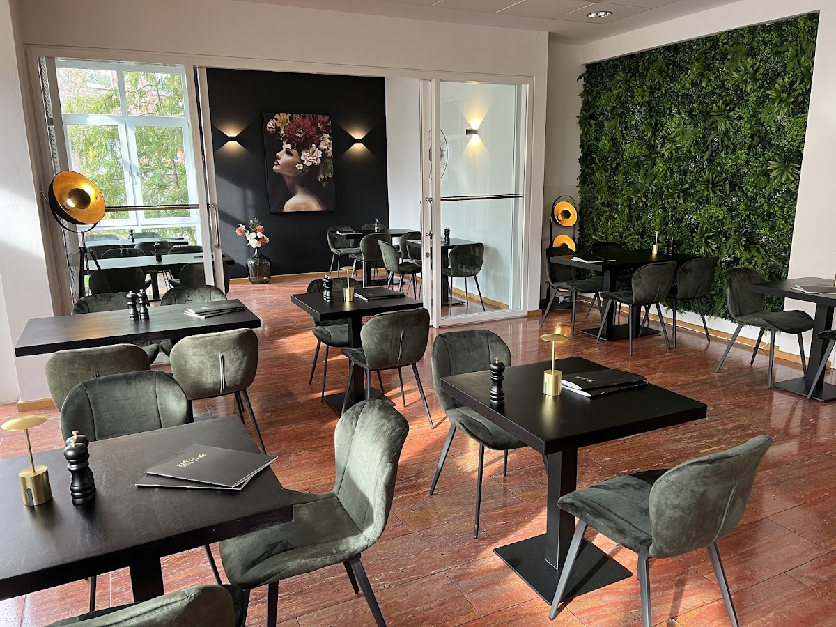 Klutside Cafe & Event