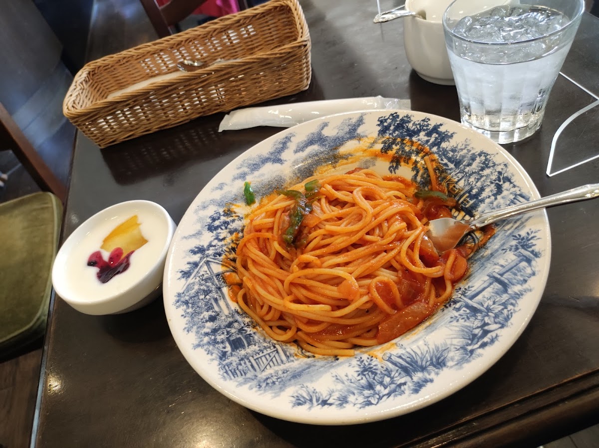 Cafe de Mon Amaur - 9