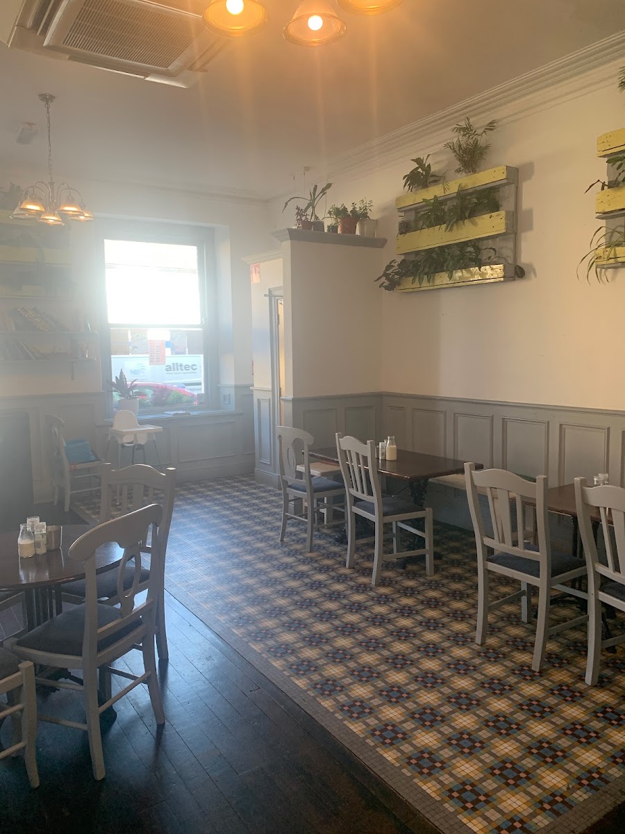 Lock & Key - Café & Restaurant