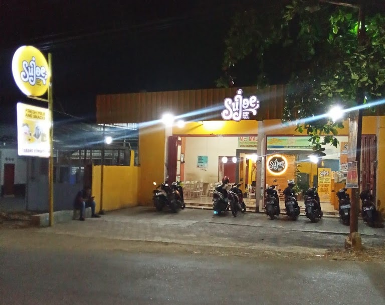 Sujoe Cafe 2 (Mc. Maju Cafe) susu sapi maju - 4
