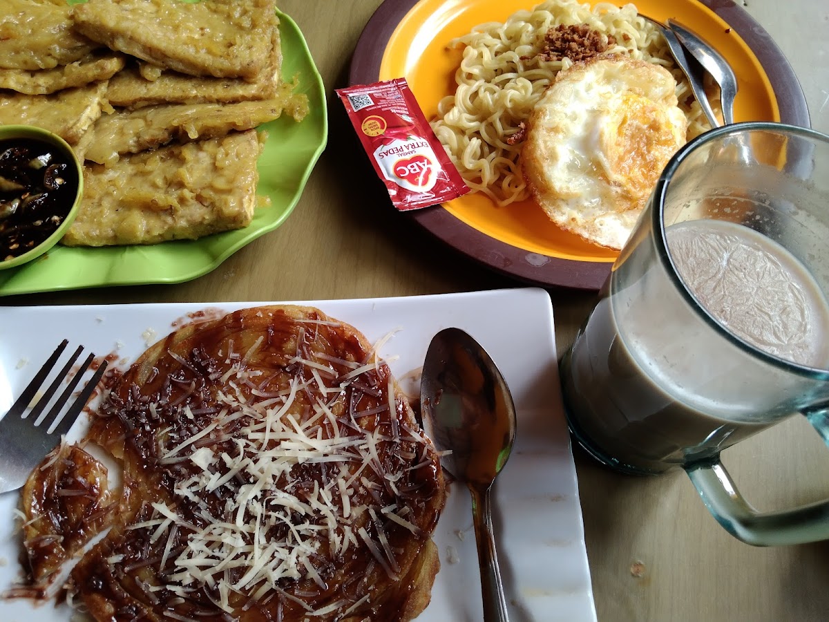 Sujoe Cafe 2 (Mc. Maju Cafe) susu sapi maju - 7