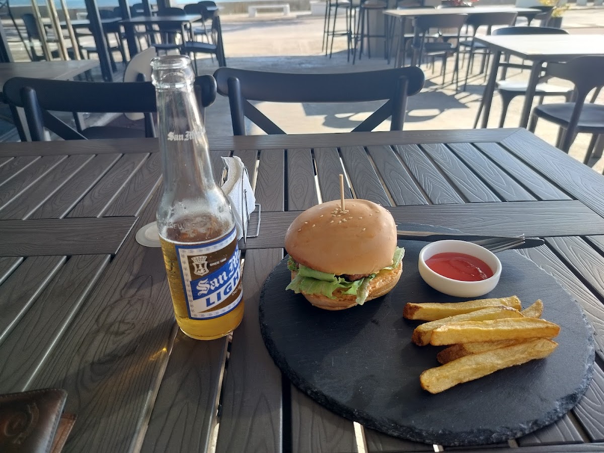 DRIPWOOD COFFEE HOUSE - 10