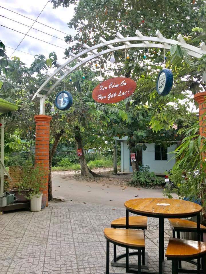 Coffee & Milk Tea Lốp