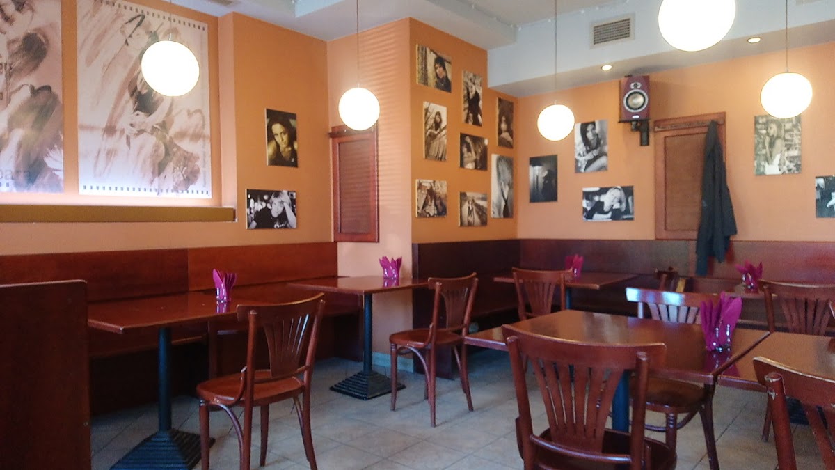 Coffee House 'Paparazzi *