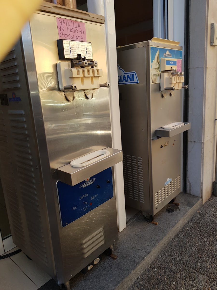 Cafeteria-Gelateria Zona Vip