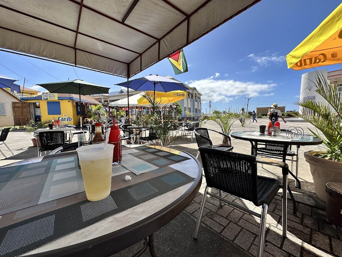 Mrs. Moore's Eat to Live Snackette