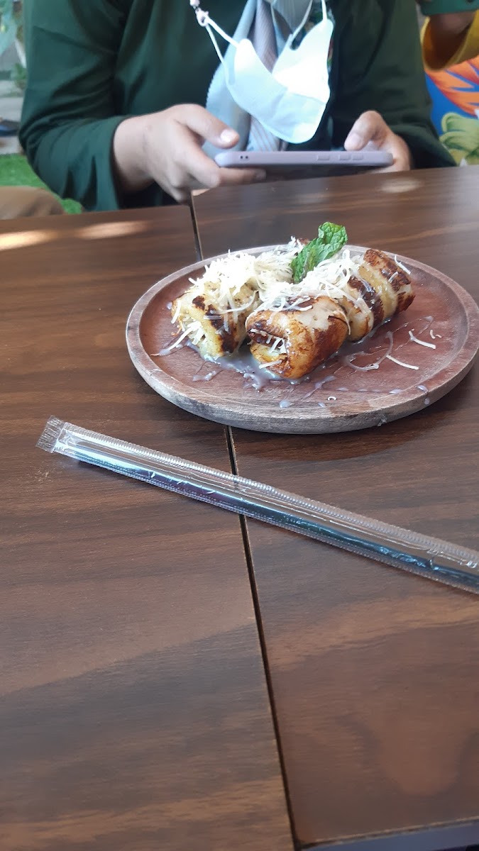 EL Coffee & Eatery - 7