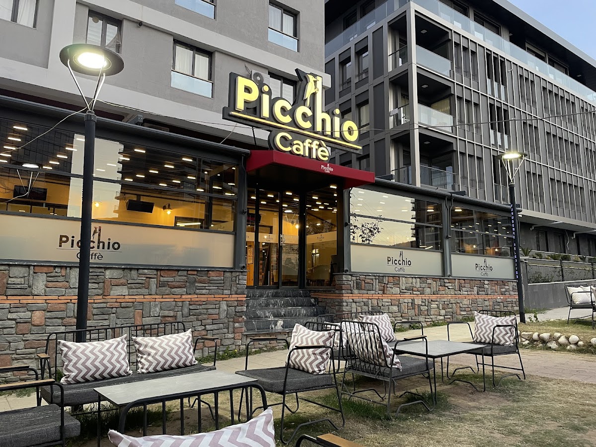 Picchio Caffe & Cocktail