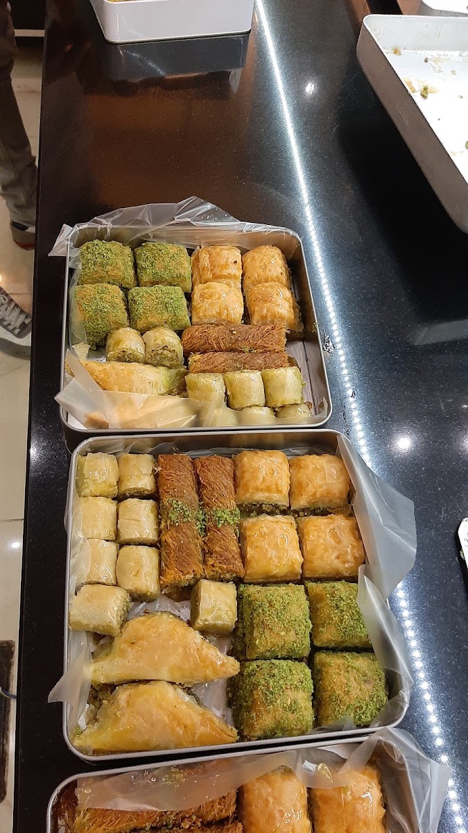 Usta ELLER CAFE & SWEET - 10