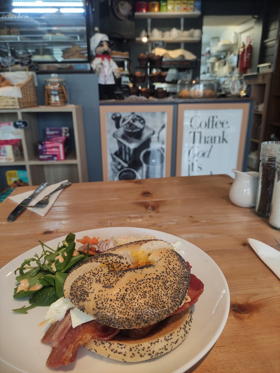 The Tucker Bag Cafe - 10