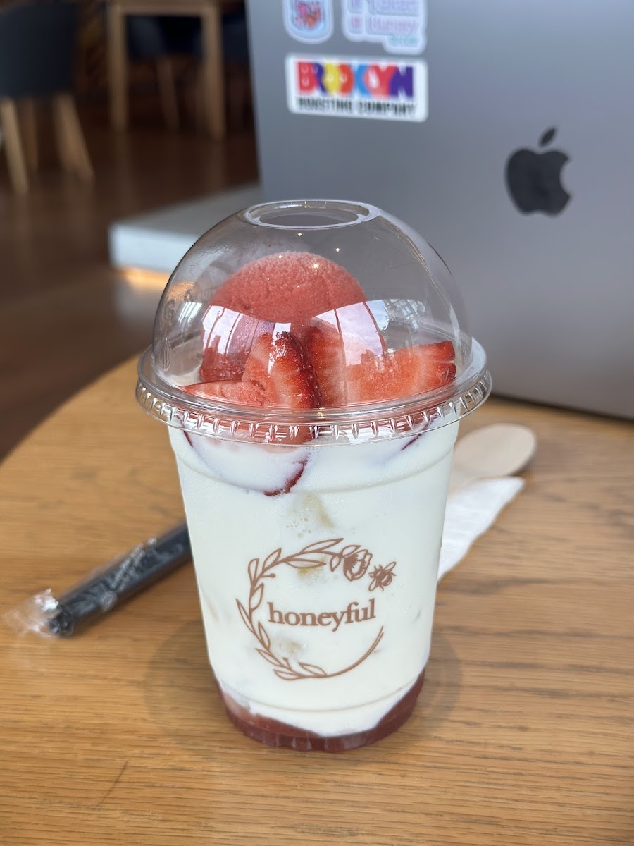 Honeyful Central Embassy - 10