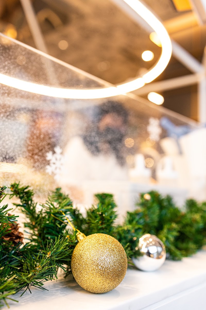 Honeyful Central Embassy - 6