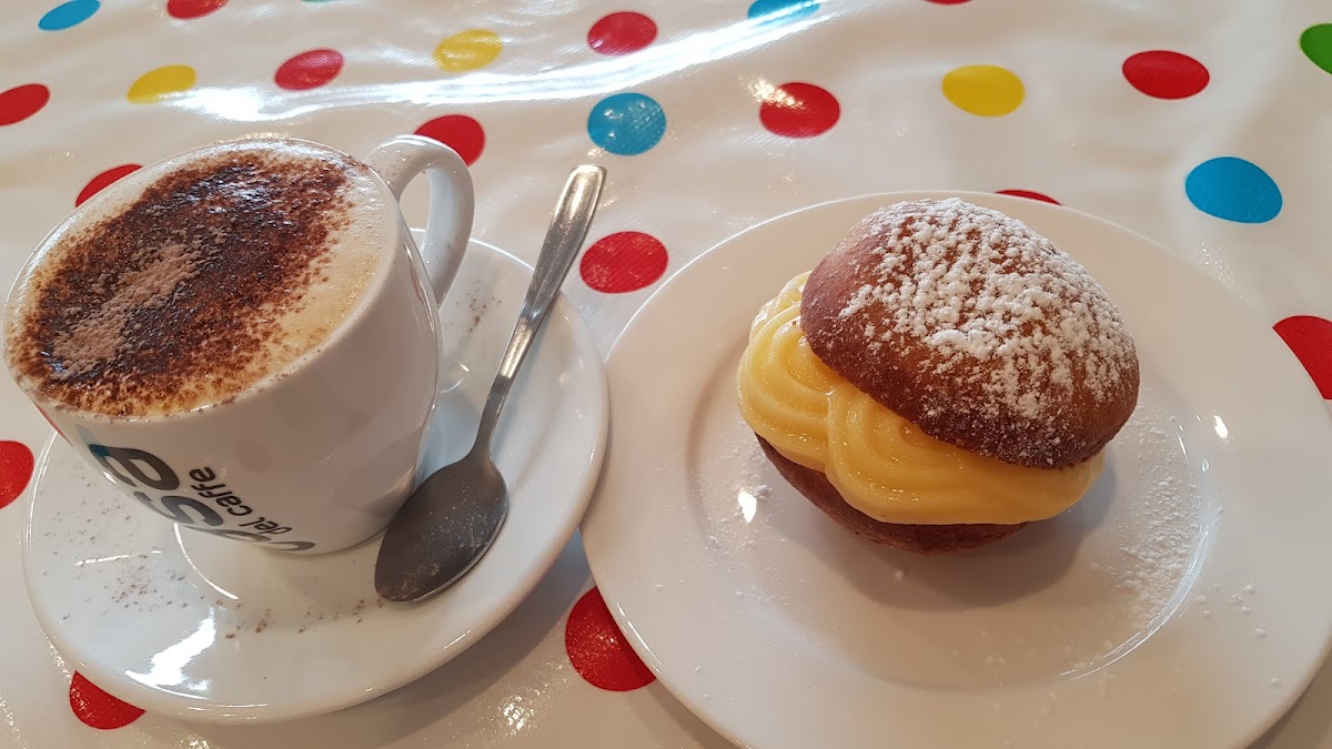 Village Coffee Shop. - 9